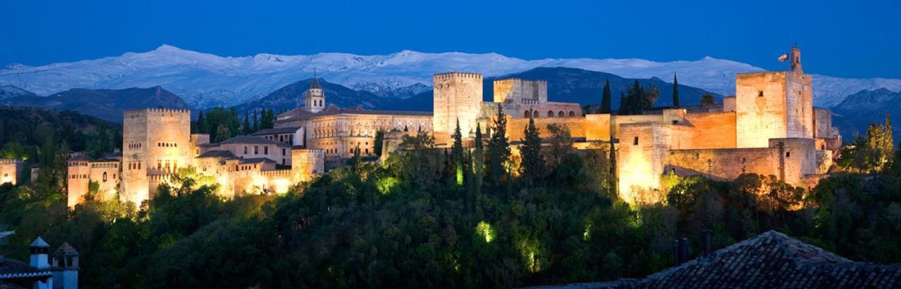 Amplio Y Centrico, Recien Reformado, Calefaccion Central, Jardines, Supermercados, Cafeterias Y Todos Los Servicios En El Corazon De La Ciudad Γρανάδα Εξωτερικό φωτογραφία